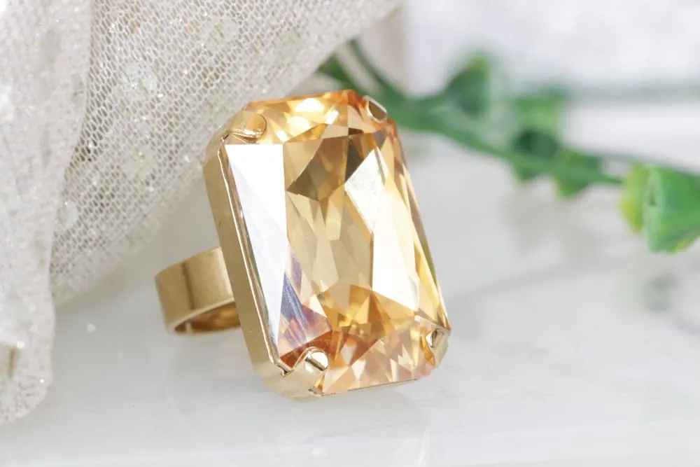 CHAMPAGNE GOLD RING