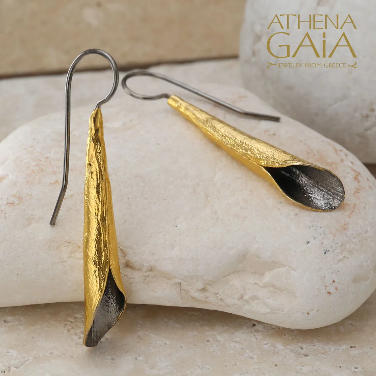 Curled Leaf Vase Earrings