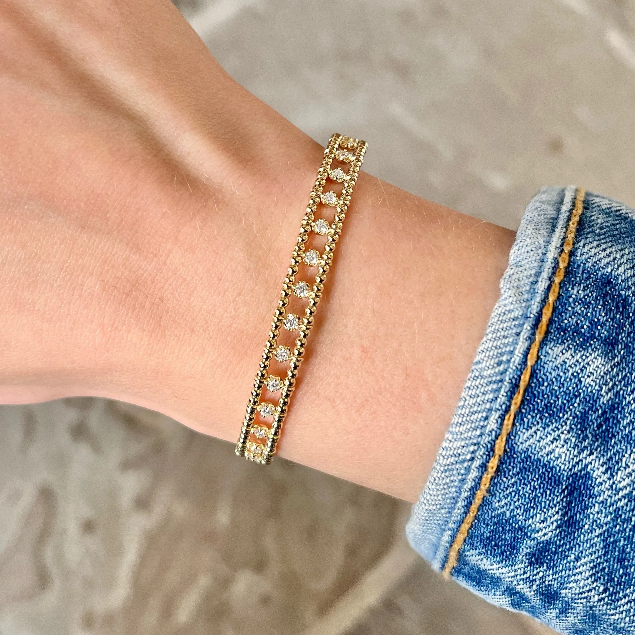 Flexible Round Diamond Cutout Bracelet