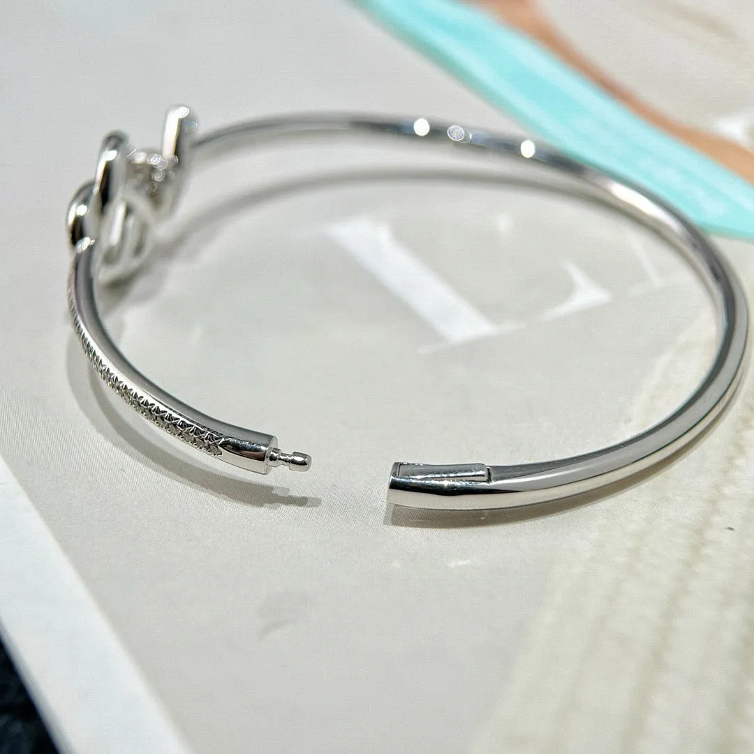 JW926 TFN Hinged Bracelet