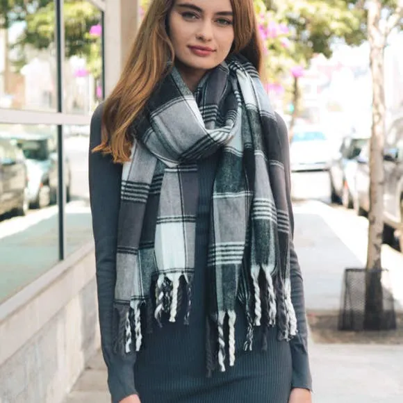 Leto Accessories - Comfortable Flannel Tassel Scarf
