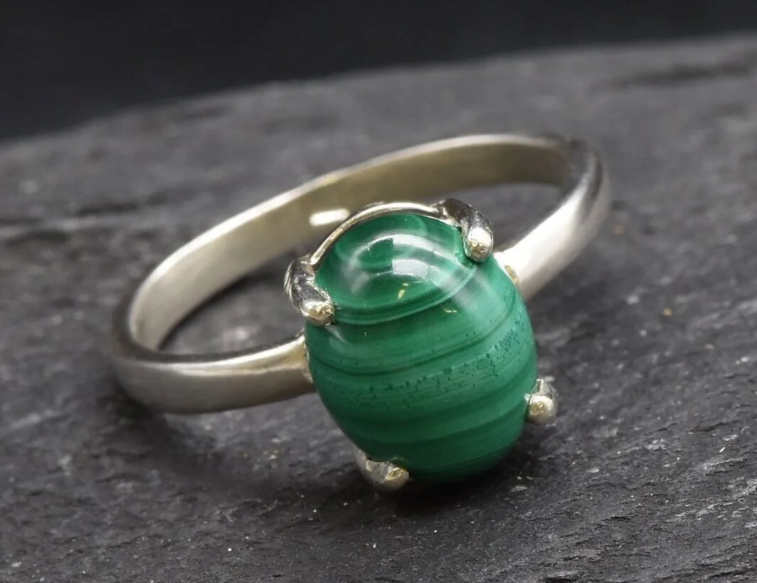 Malachite Ring - Green Oval Ring - Natural Vintage Ring