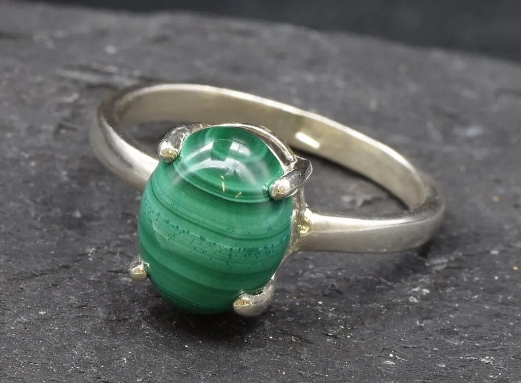 Malachite Ring - Green Oval Ring - Natural Vintage Ring