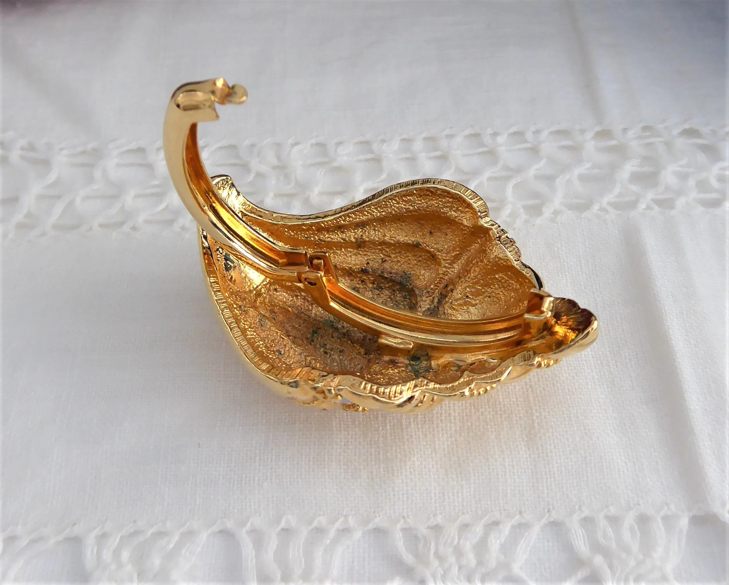 Set Of 3 1960s Scarf Clips Gold Silver Faux Pearl Filigree Shawl Clip Accessory Scarves